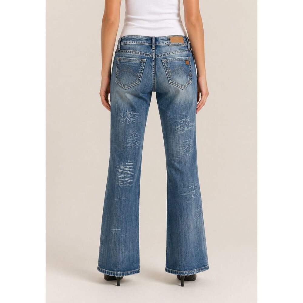 Miss Me Sunny Lightly Distressed Boot Jeans 28